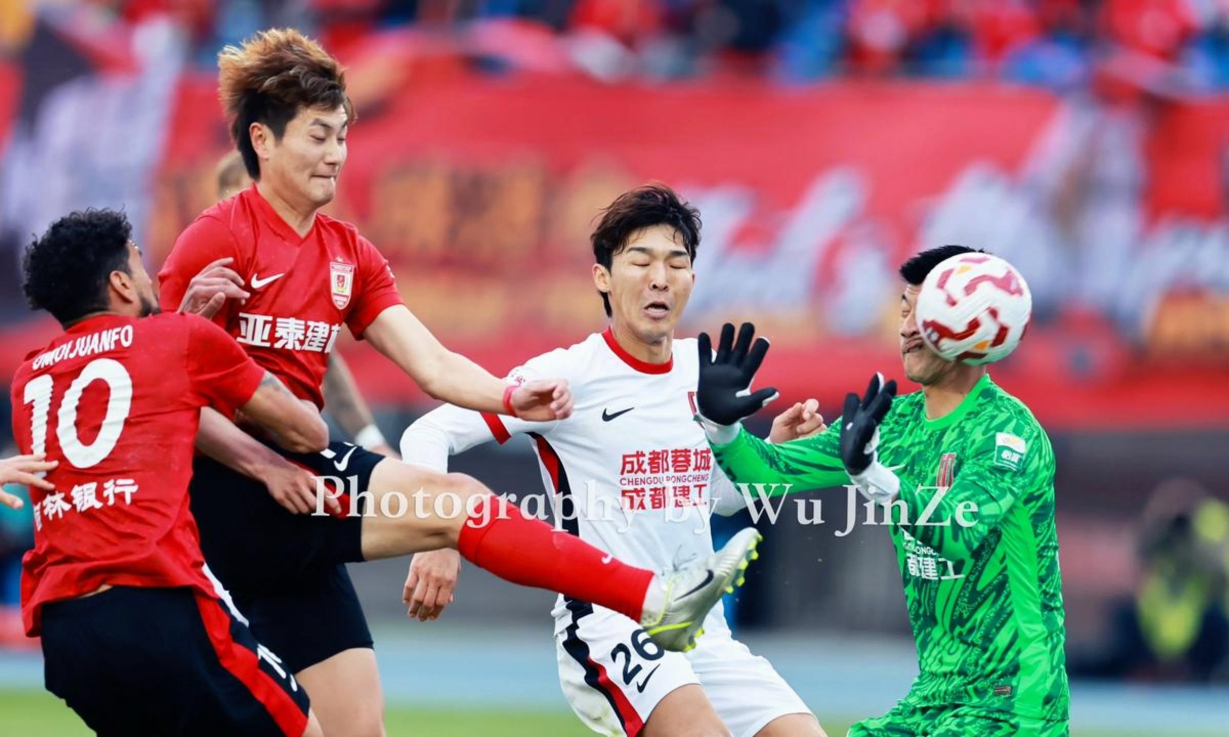 开云体育-中超赛后走向成谜，成都蓉城强势反弹，引发热议，团队化学反应显著的简单介绍