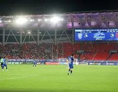 开云下载-风云突变武汉三镇国际比赛日完成体检；全明星赛版图或变；话题不断；心理建设被强调(武汉三镇新赛季球衣)