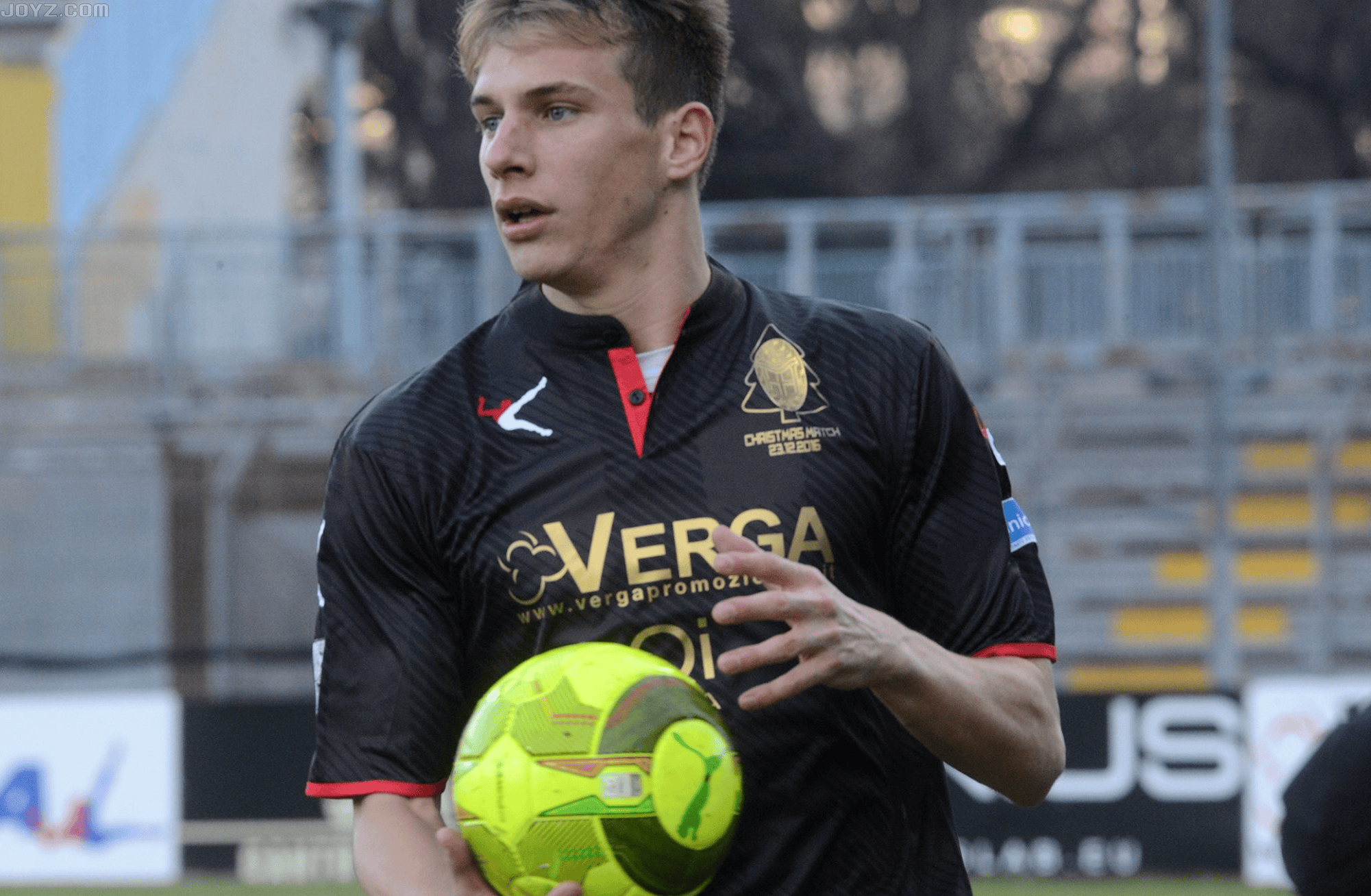 开云娱乐入口-集结日欧超杯焦点战，尤文图斯更衣室发声，悬念犹存，身体对抗强度拉满 